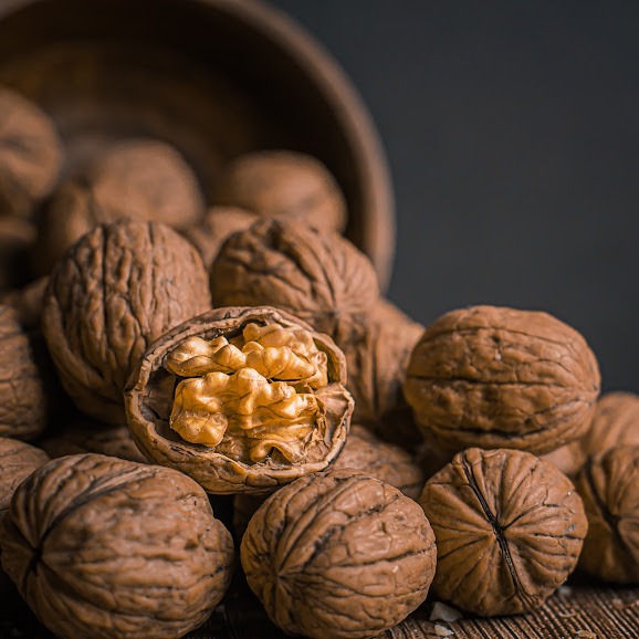 Mohit Tandon Chicago : Health Benefits of Eating Walnut.